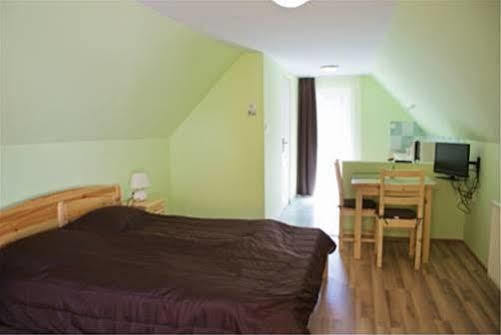 Apartment Villa Attila Heviz Bagian luar foto
