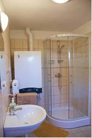 Apartment Villa Attila Heviz Bagian luar foto